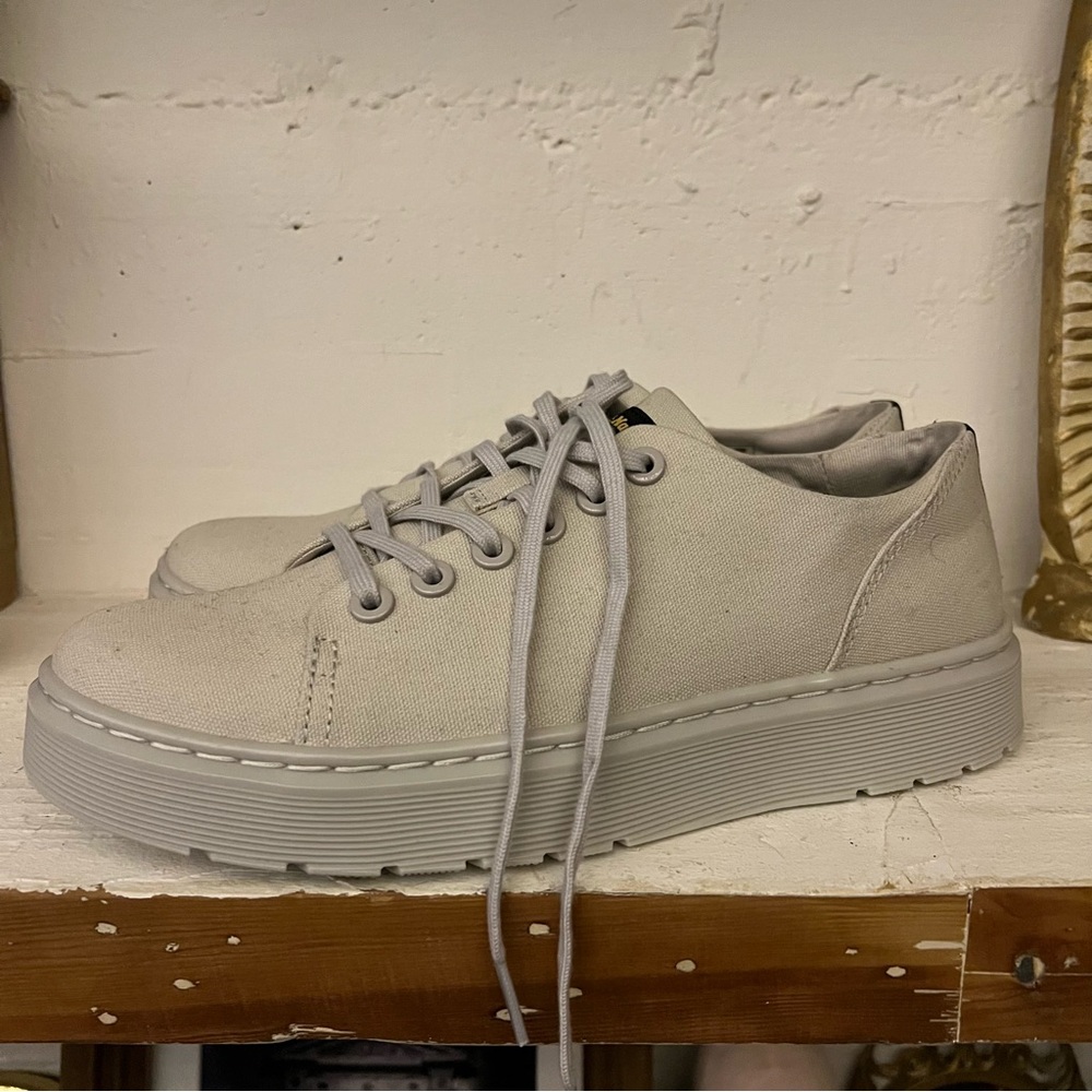 NEW Dr. Martens Dante Sneaker M7 / W8 Cool Grey Color